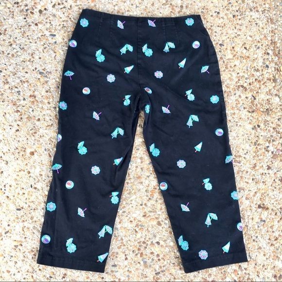 Coldwater Creek Beach Ball Umbrella Black Capris - Picture 6 of 6